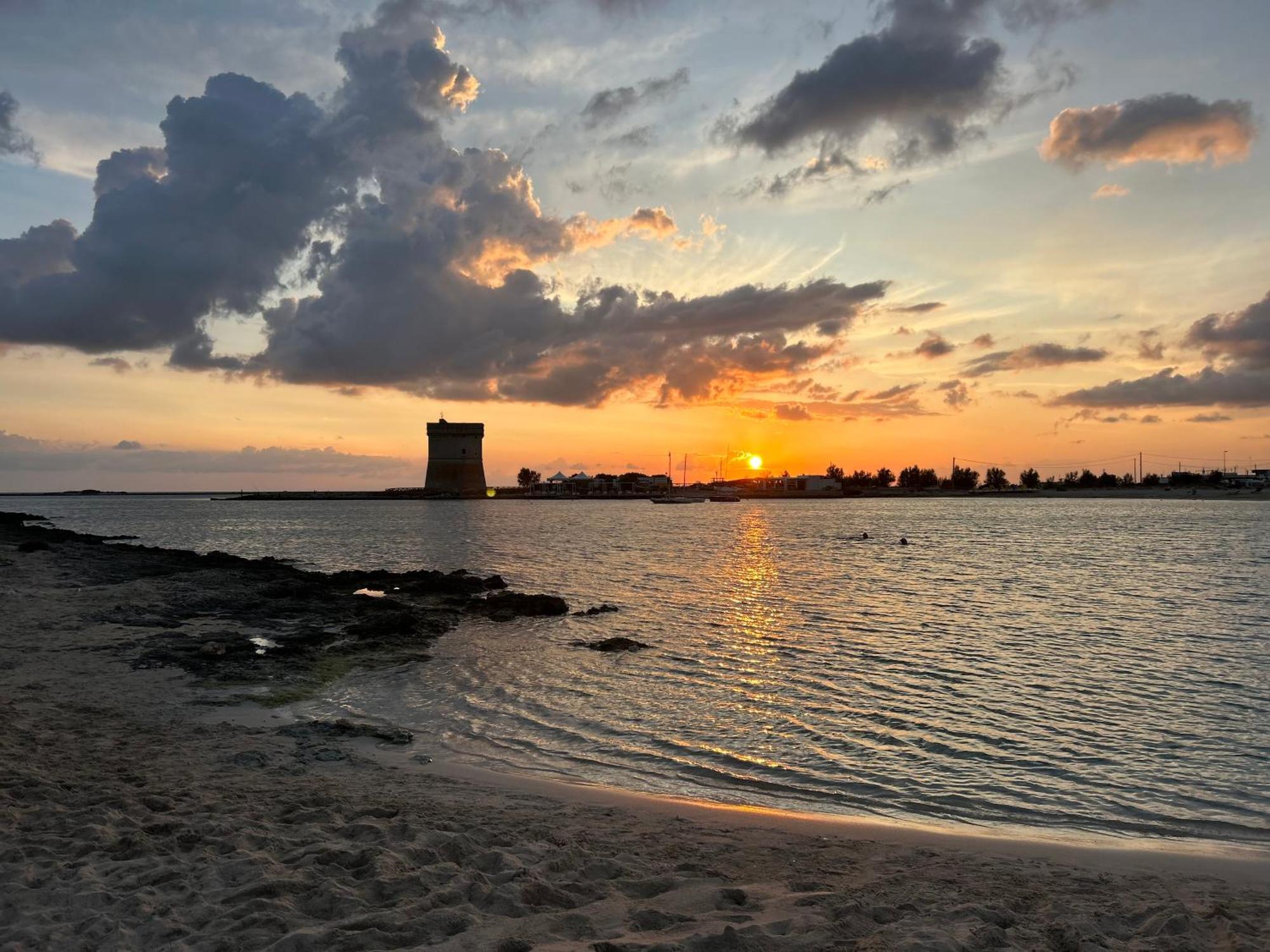 Salento Casa Vacanza Il Focolare Torchiarolo Ngoại thất bức ảnh